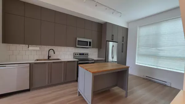 Abbotsford, BC V2T 0J1,2838 Livingstone AVE #9