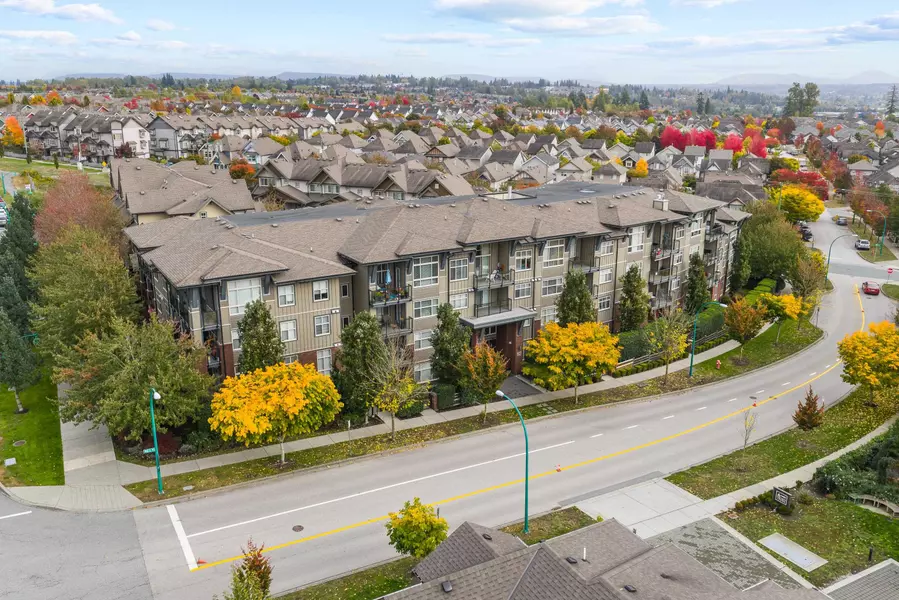 19201 66a AVE #314, Surrey, BC V4N 6N7