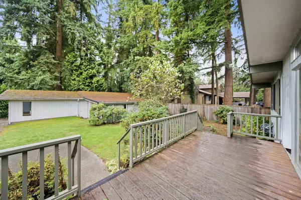 Surrey, BC V3X 2R4,13482 58 AVE