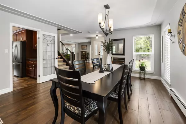 Maple Ridge, BC V2W 1H4,11385 248 ST