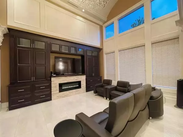 Richmond, BC V7C 3T9,8860 Minler Rd