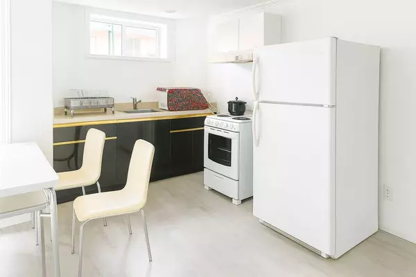 Vancouver, BC V6L 1M3,2539 W 22nd AVE #Rental Suite