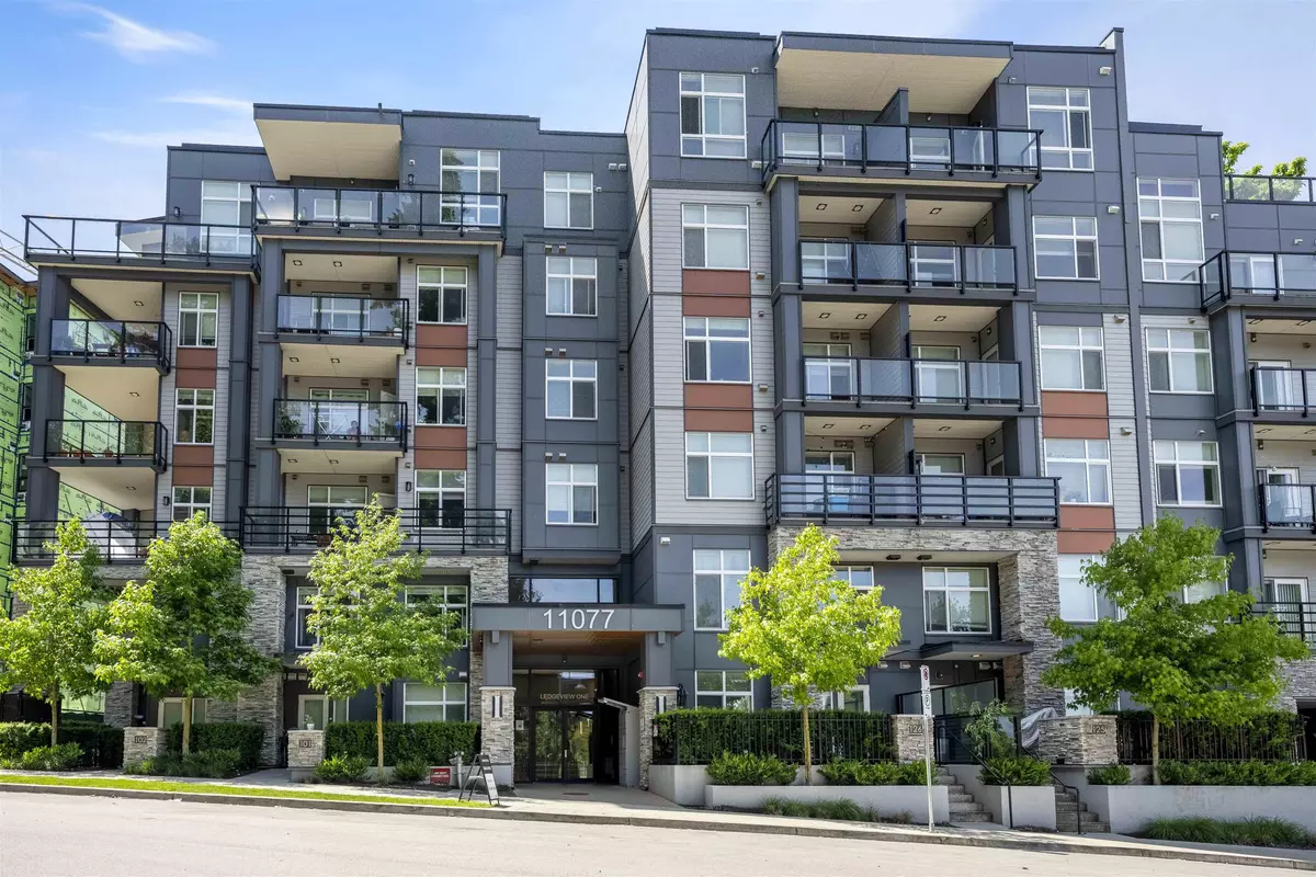 Surrey, BC V3T 5S2,11077 Ravine RD #402