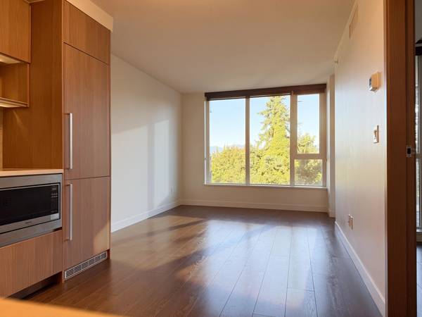 8988 Patterson RD #608, Richmond, BC V6X 0R2