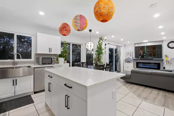 Coquitlam, BC V3K 6S2,2378 Mariana PL