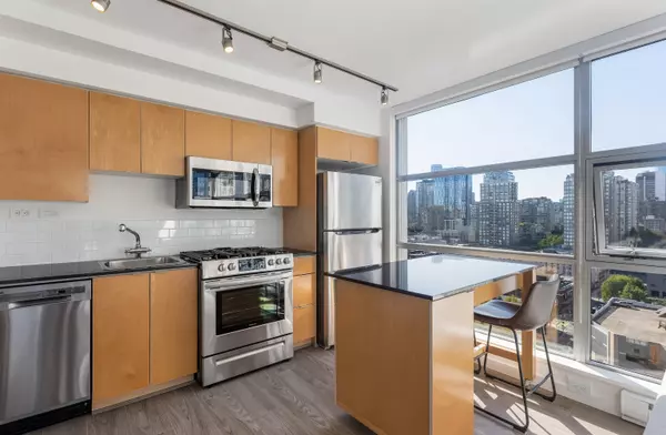 Vancouver, BC V6Z 3C2,989 Beatty ST #1801