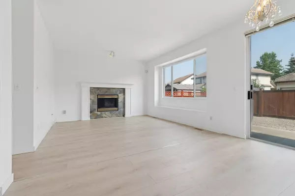 1239 Thames Close Port Coquitlam, BC V3B 7X9