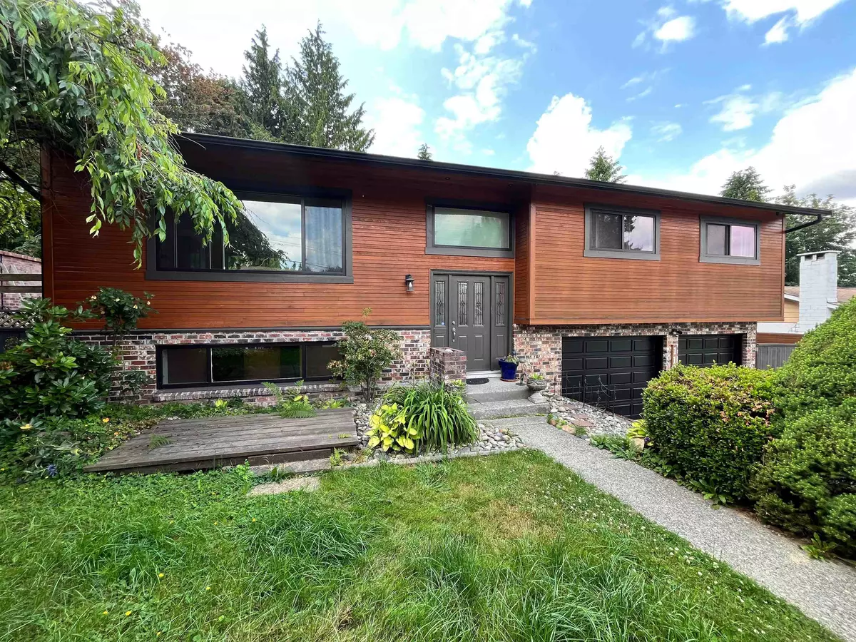 Surrey, BC V3R 2Y8,11285 133a ST