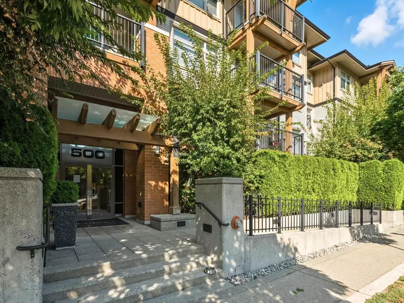 500 Klahanie DR #210, Port Moody, BC V3H 5L1