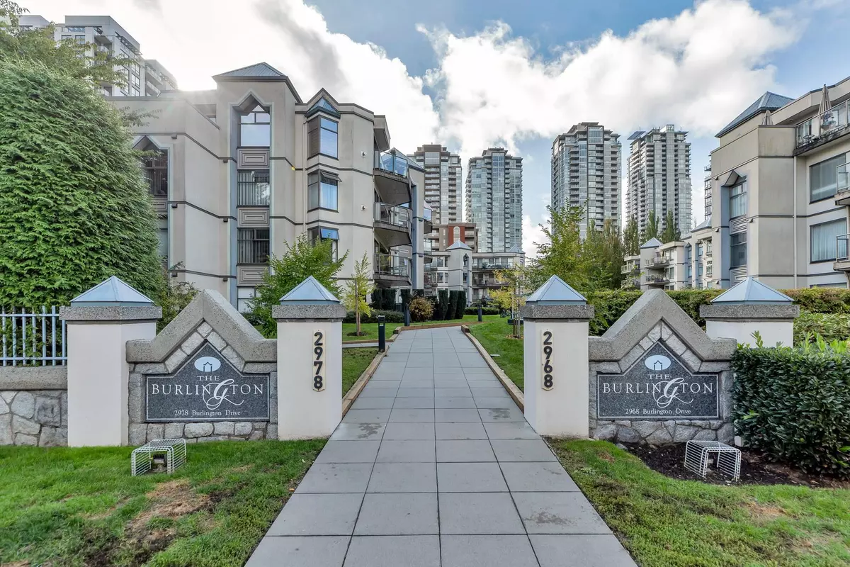 Coquitlam, BC V3B 7N4,2968 Burlington DR #304
