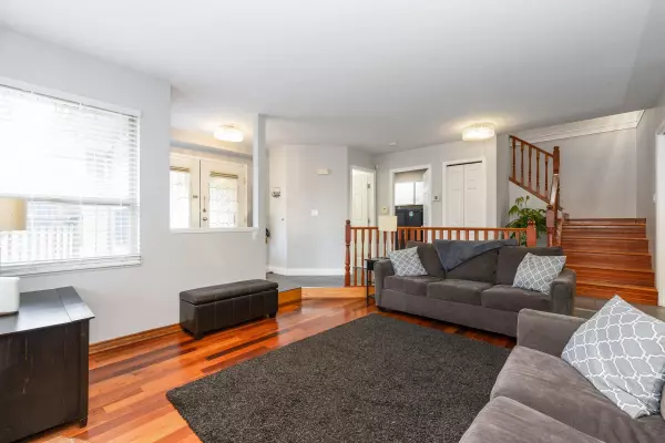 Coquitlam, BC V3K 2N6,1020 Stewart AVE