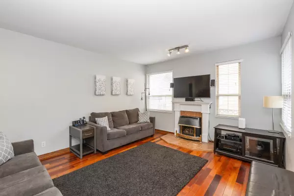 Coquitlam, BC V3K 2N6,1020 Stewart AVE