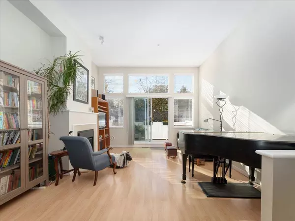 Vancouver, BC V5S 4T2,3588 Whitney PL #5