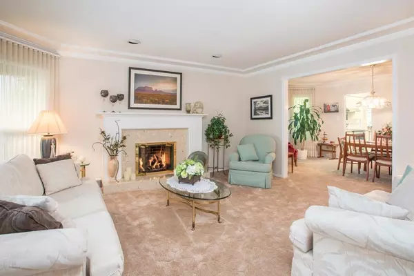 Richmond, BC V7A 5A8,9420 Auburn DR