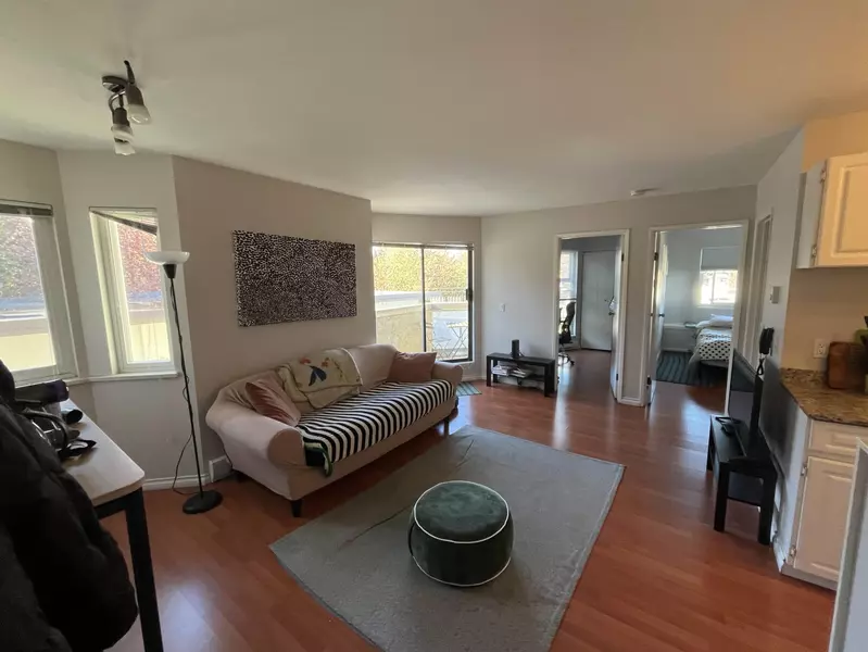 2385 W 5th AVE #304, Vancouver, BC V6K 1S6