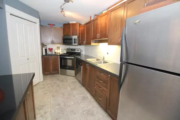 Abbotsford, BC V2T 5M5,32725 George Ferguson WAY #216