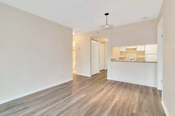1188 Howe ST #1201 Vancouver, BC V6Z 2S8