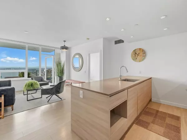 New Westminster, BC V3M 0L4,908 Quayside DR #3203