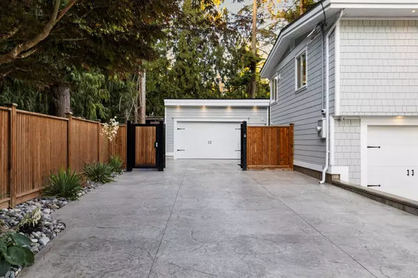 Langley, BC V3A 1A1,4036 196 ST