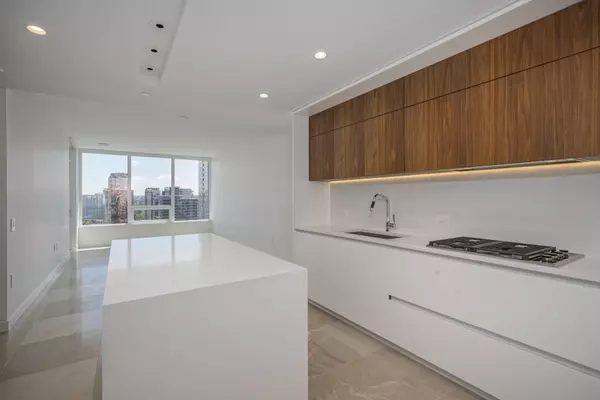 885 Cambie ST #1003, Vancouver, BC V6B 0R6