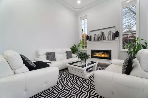 Surrey, BC V3X 3M9,12599 62b AVE