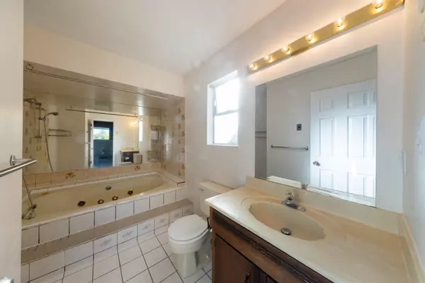 Richmond, BC V7C 5A3,8691 Doulton PL