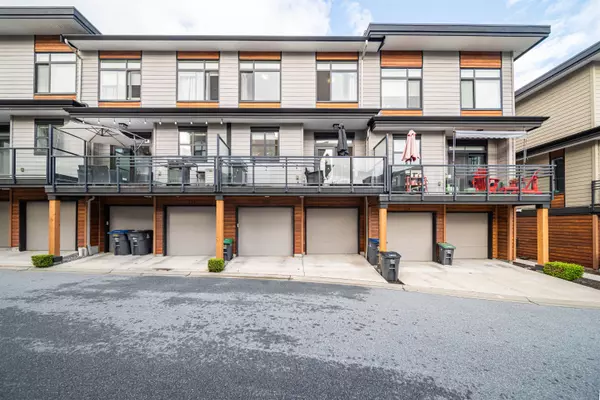 16488 64 AVE #220, Surrey, BC V3S 6X6
