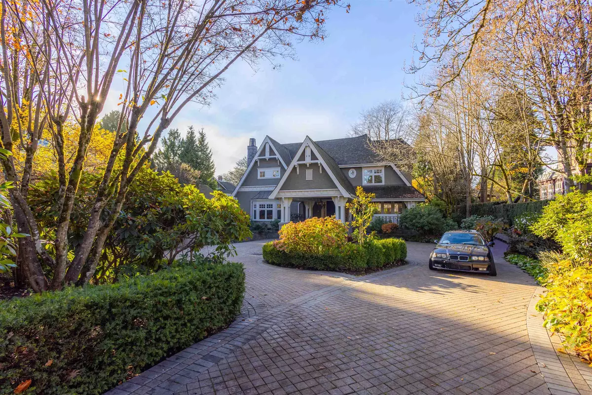 Vancouver, BC V6H 2Y9,3719 Selkirk ST