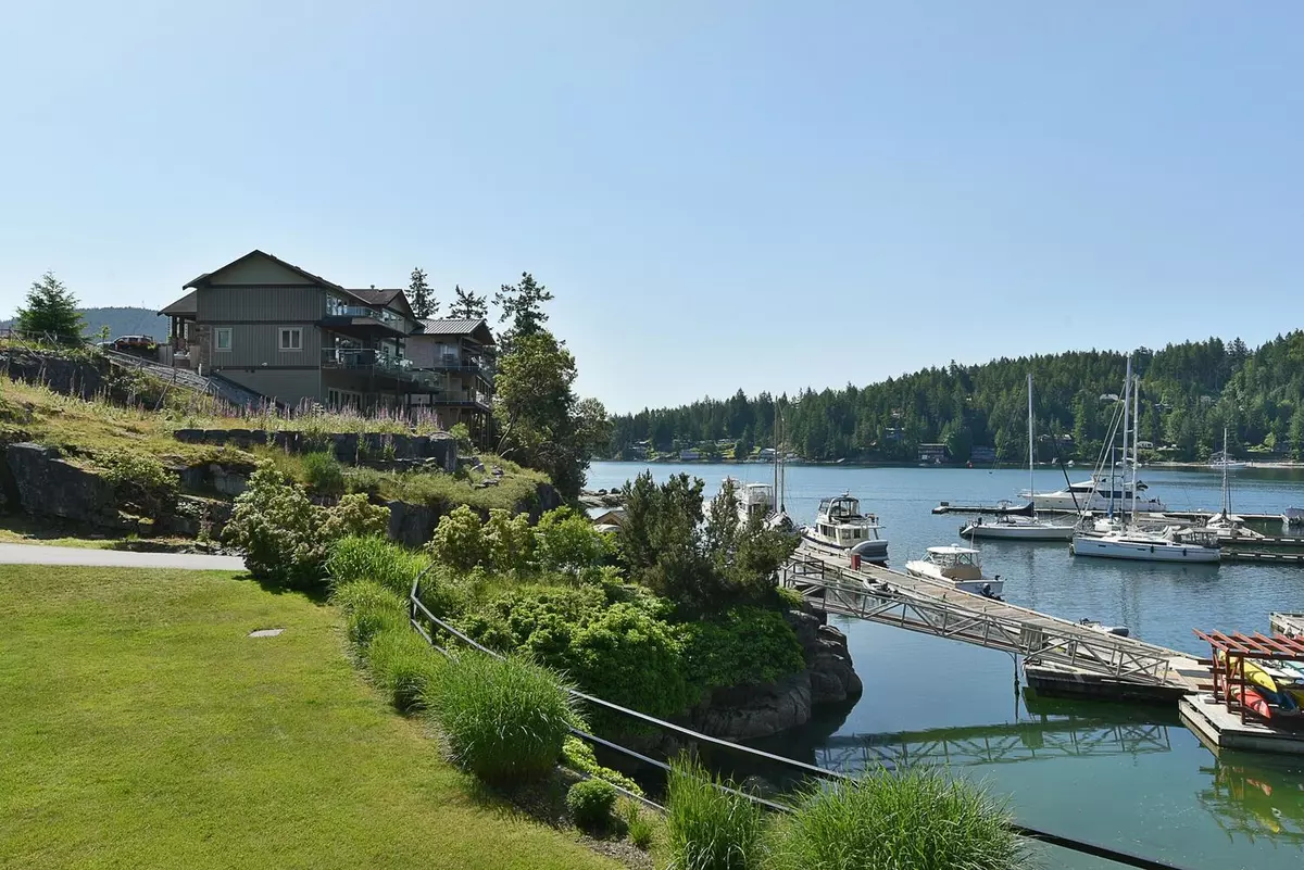 Garden Bay, BC V0N 1S1,4622 Sinclair Bay RD #52