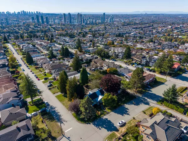 Burnaby, BC V5B 1C5,5380 Cambridge ST