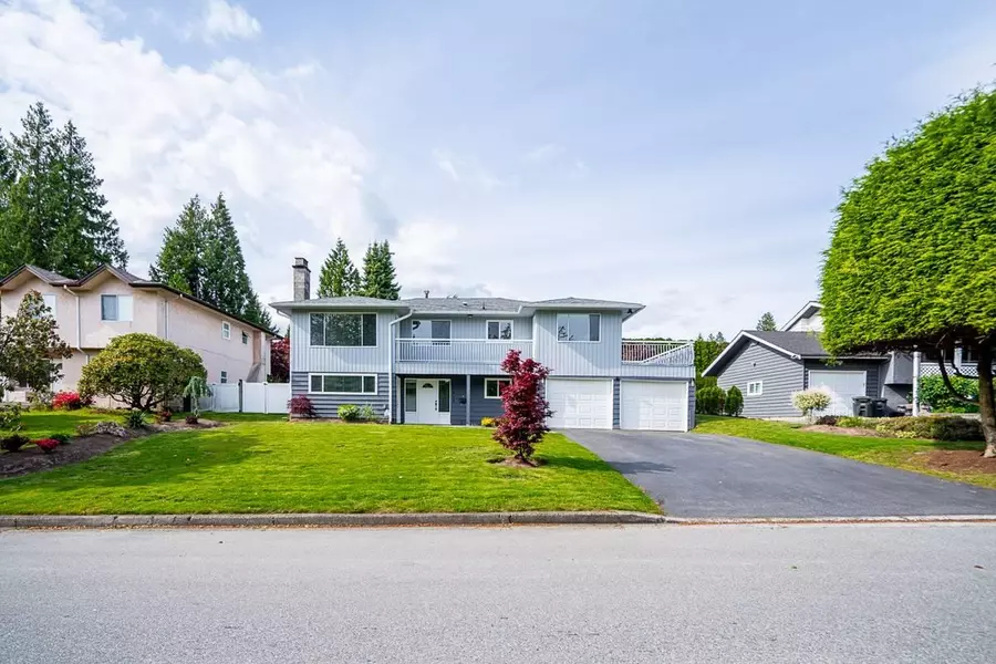 7949 Burnlake DR #Lower, Burnaby, BC V5A 2G2
