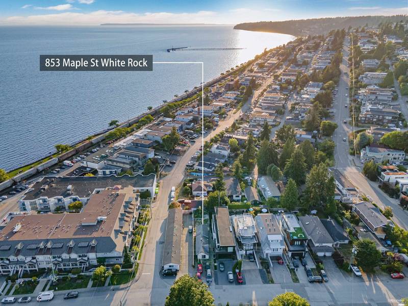 853 Maple ST, White Rock, BC V4B 4M3