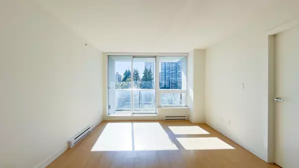 Surrey, BC V3T 0L3,13750 100 AVE #1105