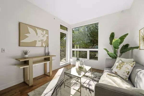 Vancouver, BC V5Z 2Z5,5058 Cambie ST #107