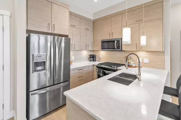 Abbotsford, BC V2S 0L7,2120 Gladwin Road RD #408