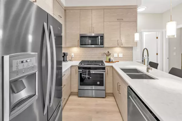 Abbotsford, BC V2S 0L7,2120 Gladwin Road RD #408