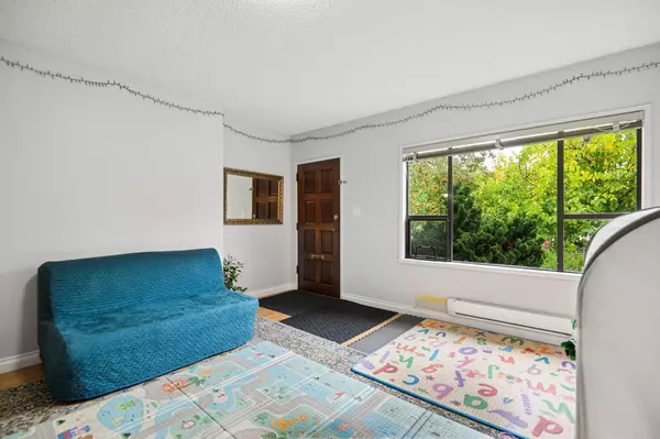 Vancouver, BC V5X 1A9,565 E 50th AVE