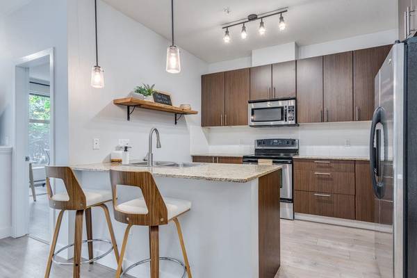 2477 Kelly AVE #118, Port Coquitlam, BC V3C 0B3