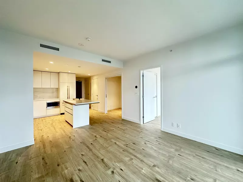 720 Farrow ST #803, Coquitlam, BC V3J 0P3