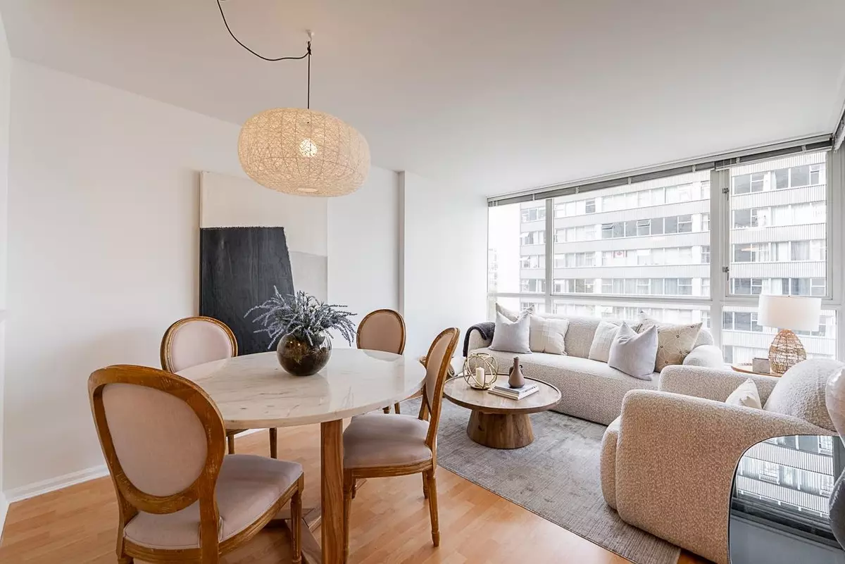 Vancouver, BC V6G 3K4,1420 W Georgia ST #604