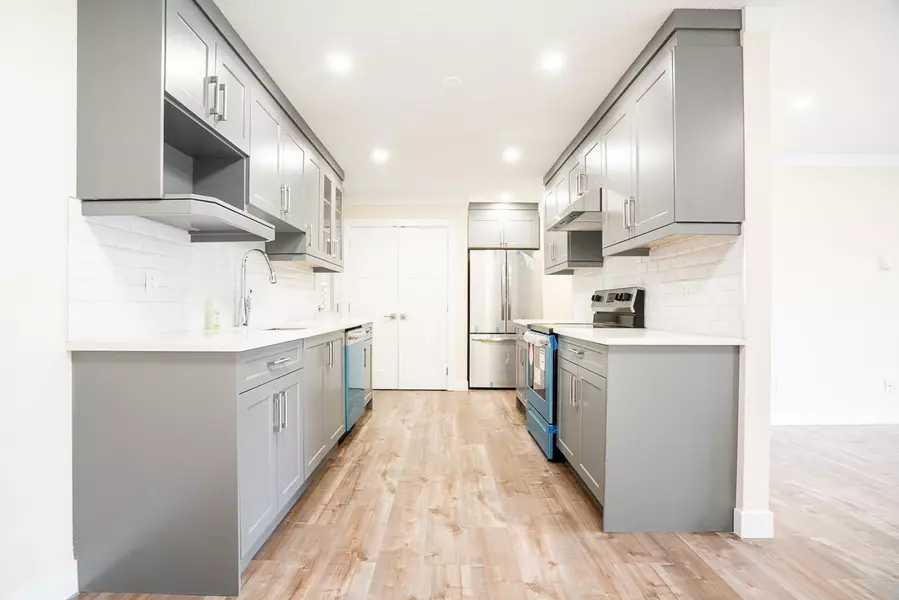 27036 28 AVE, Langley, BC V4W 3A3