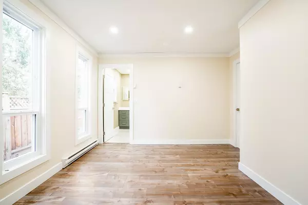 27036 28 AVE Langley, BC V4W 3A3