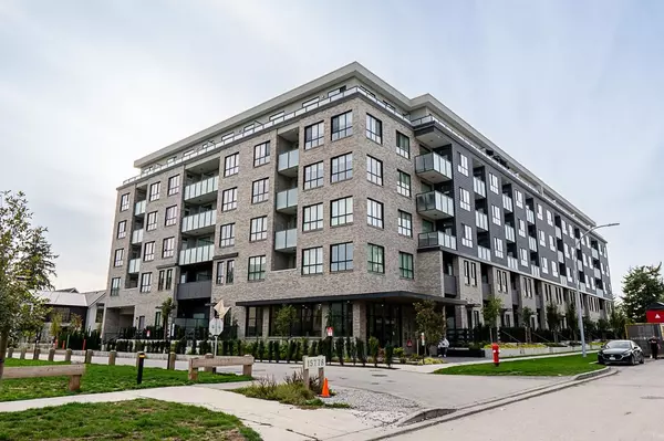 Surrey, BC V4N 6Y1,15738 85 AVE #419