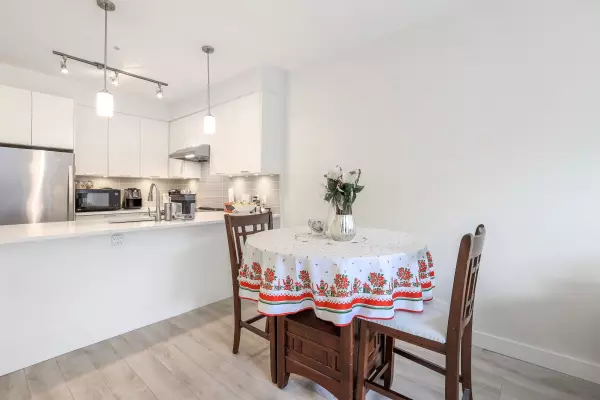 Coquitlam, BC V3K 0E9,828 Gauthier AVE #106
