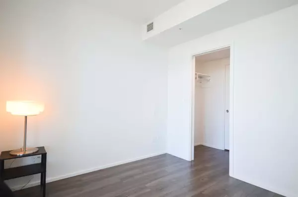 Burnaby, BC V3J 0M2,3833 Evergreen PL #1403