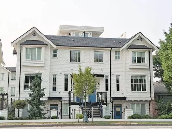 Vancouver, BC V6P 0K6,922 W 49th AVE