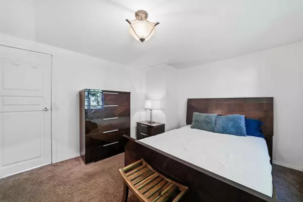 45835 Sleepy Hollow RD #207 Cultus Lake, BC V2R 5A9