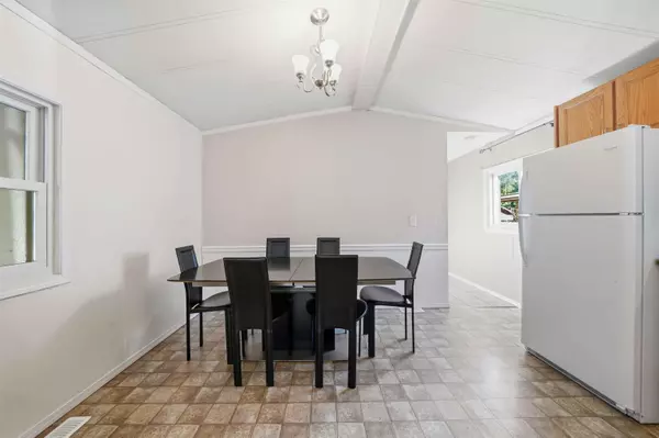 45835 Sleepy Hollow RD #207 Cultus Lake, BC V2R 5A9