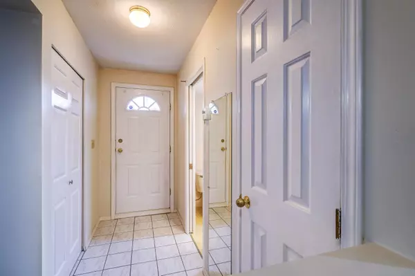 Surrey, BC V3R 4L6,10077 156 ST #200