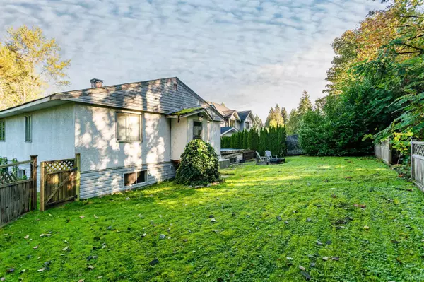 Port Moody, BC V3H 3E4,2210 Hope ST